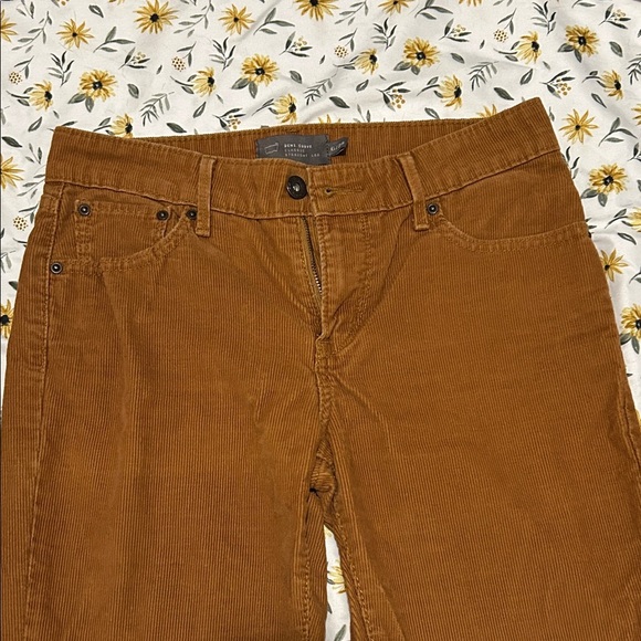 Levi's Women's Copper Demi Curve Straight Leg Corduroy Jeans - Picture 4 of 7
